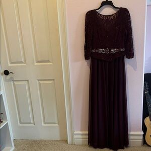 Cachet Deep Burgundy Long Sleeve Lace Dress Mother-of-Bride Wedding Guest Maroon